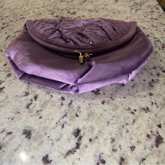 Vintage Ruth Saltz Purple Velvet Rhinestone Clutch Style Retro Purse Gold Key - Picture 10 of 11